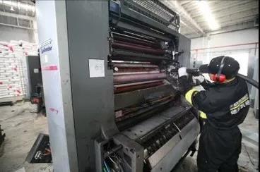 卡赫干冰黑科技 ——无需拆机的柔和清洗奇迹