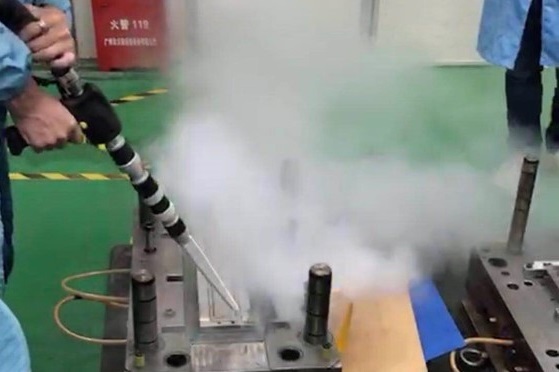 定制款车载吸尘器应用案例
