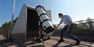 斯图加特天文台望远镜清洗工程