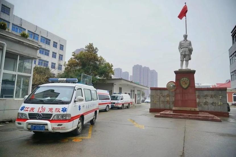 德国卡赫全自动往复式龙门洗车机助攻南通急救中心