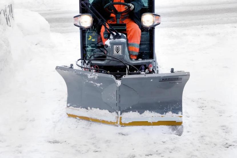 助力雪后清扫，你的城市街道有TA来守护