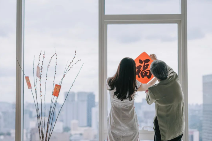 卡赫擦窗机，解锁新年的干“镜”利落
