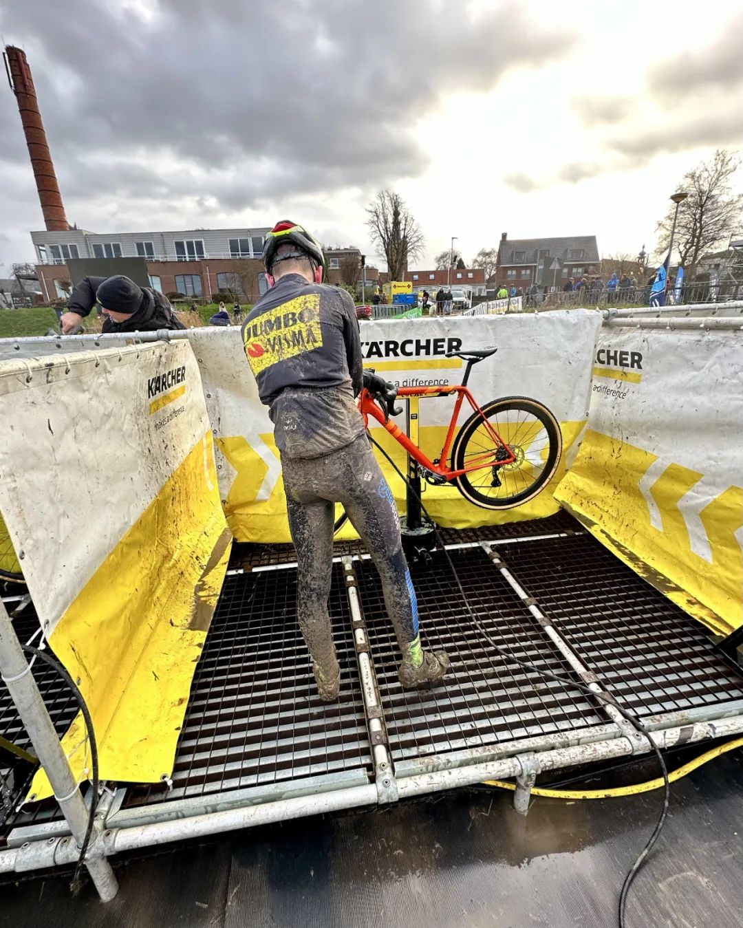德國卡赫鼎力贊助2023荷蘭國家越野自行車錦標賽，以清潔科技捍衛賽場榮耀