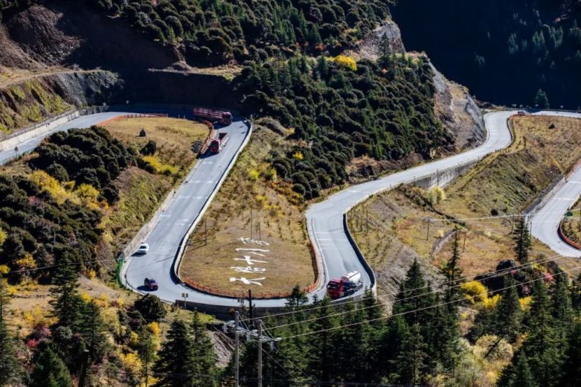 德国卡赫交付多款特种装备，保障西部山区公路安全运行