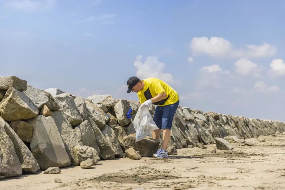 卡赫清洁日 | 44位卡赫英雄为母亲河“袋”走垃圾，为地球“捡”负